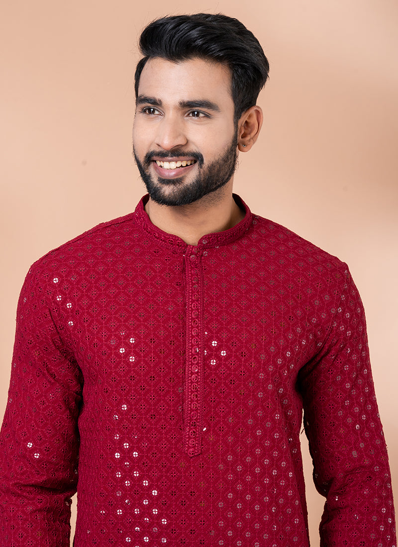 Red Light Embellished Kurta Pyjama (kopie)